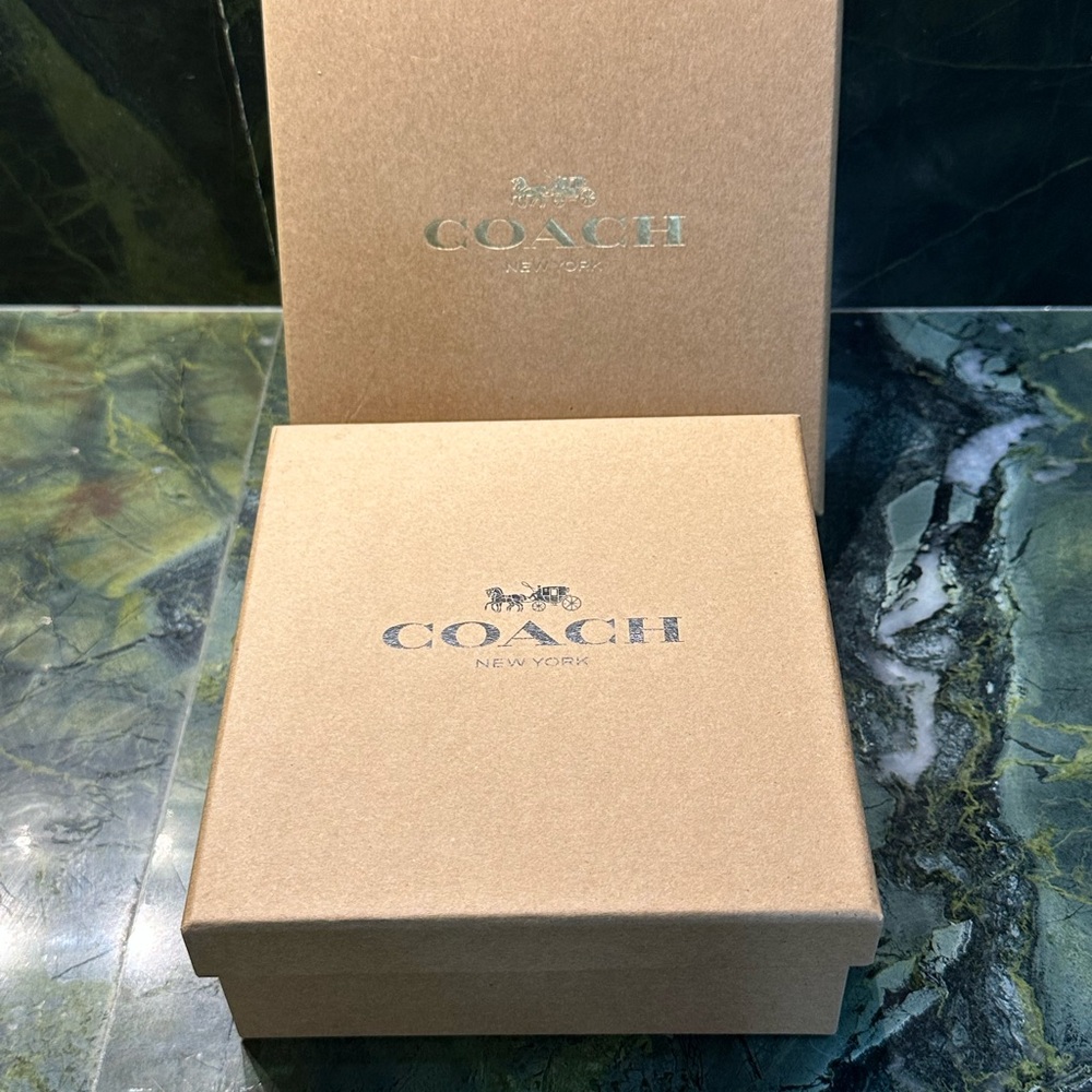 COACH Brown Tan Khaki Saddle Signature Dog Pet Collar New I have two - Picture 9 of 9